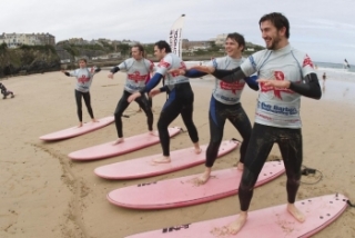  Le surf est vraiment amusant 